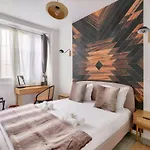 2 Bedrooms Apartment In The 15Th District