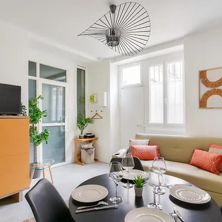 2 Bedrooms In The 15th District * Paris