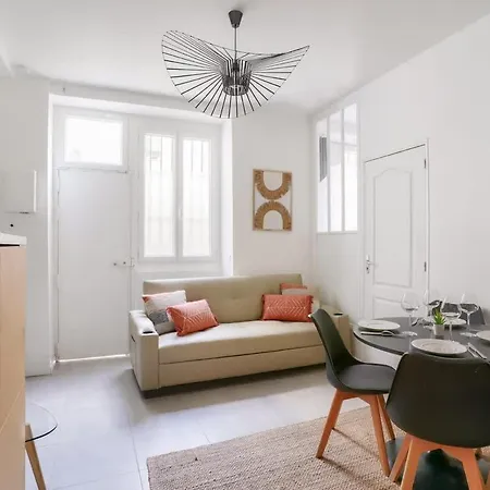 Apartment 2 Bedrooms In The 15th District