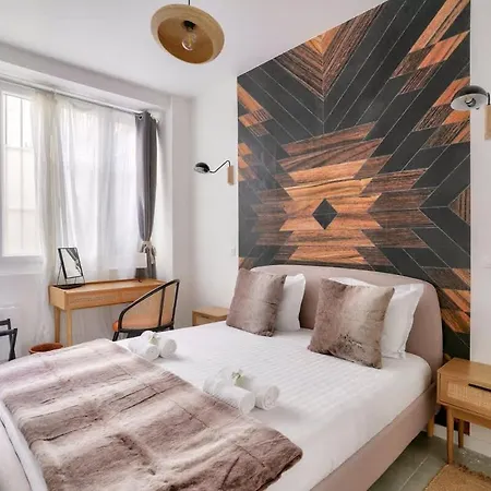 2 Bedrooms In The 15th District Apartment Paris