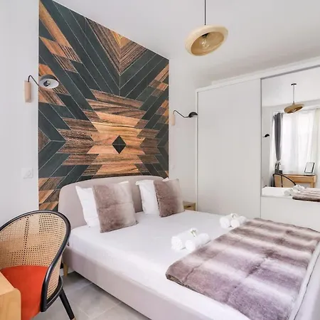 Apartment 2 Bedrooms In The 15th District *