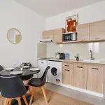 2 Bedrooms Apartment In The 15Th District